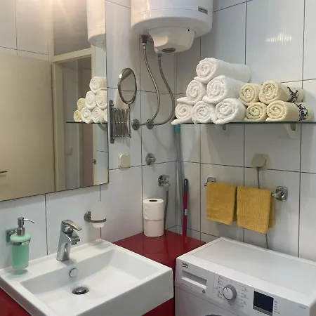 Doris,self Check In *