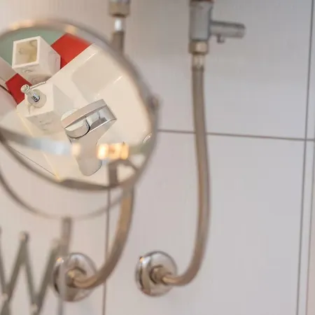 Doris,self Check In Apartman