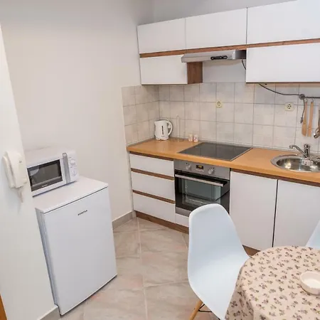 Doris,self Check In * Split