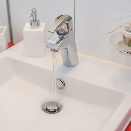 Doris,self Check In Apartman